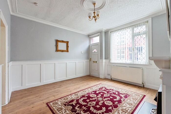 2 Bedroom Terraced House For Sale In Dawlish Road, Leeds, LS9