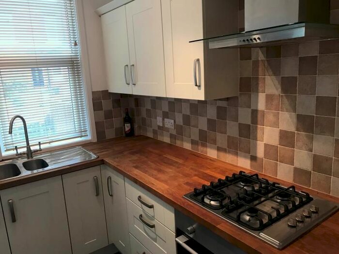2 Bedroom Terraced House To Rent In Bankfield Terrace, Burley, Leeds, LS4