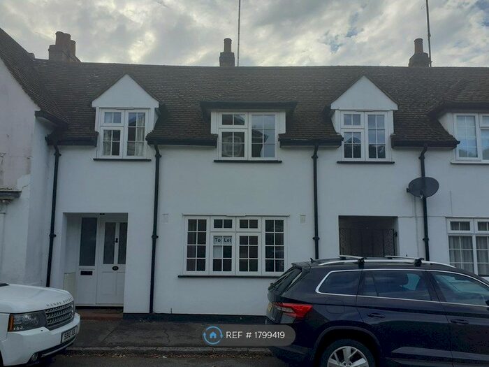 3 Bedroom Terraced House To Rent In Park Street, Hatfield, AL9