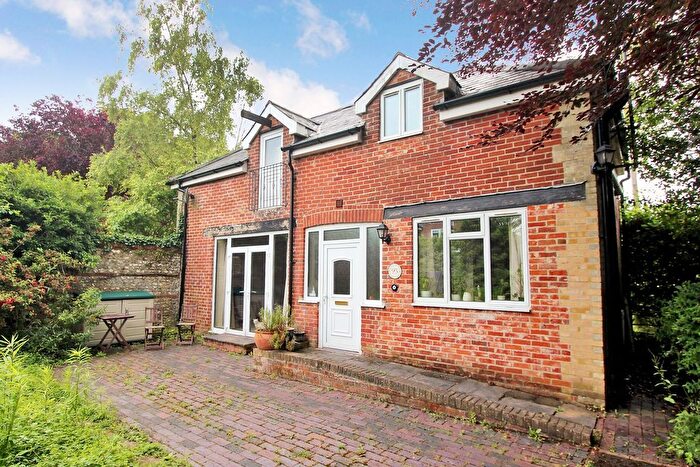 1 Bedroom Detached House To Rent In Harestock Road, Winchester, SO22