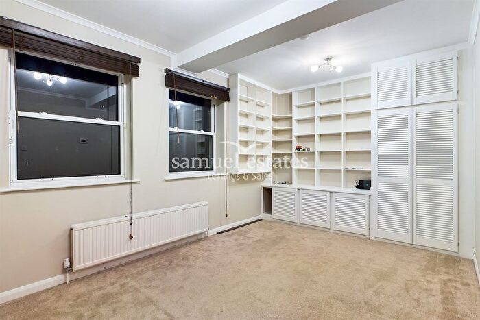 Studio To Rent In Wellington House, Peckham, SE22