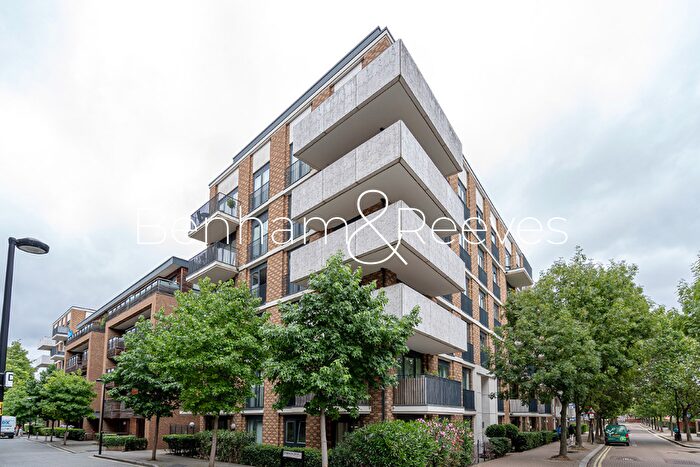 1 Bedroom Apartment To Rent In Fairmont House, Needleman Street, Southwark, London, SE16