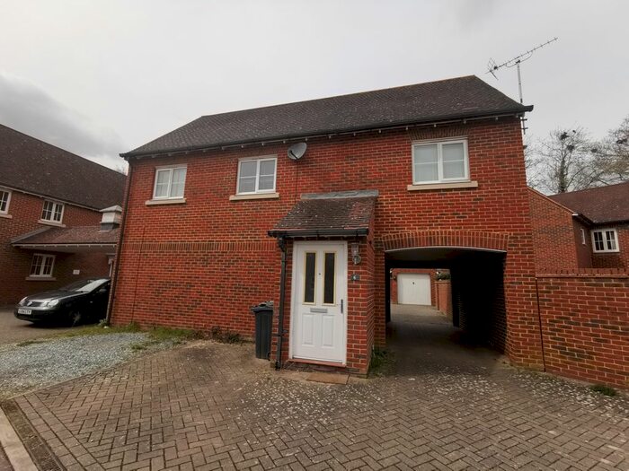 2 Bedroom Flat To Rent In Orlestone View, Ashford, TN26