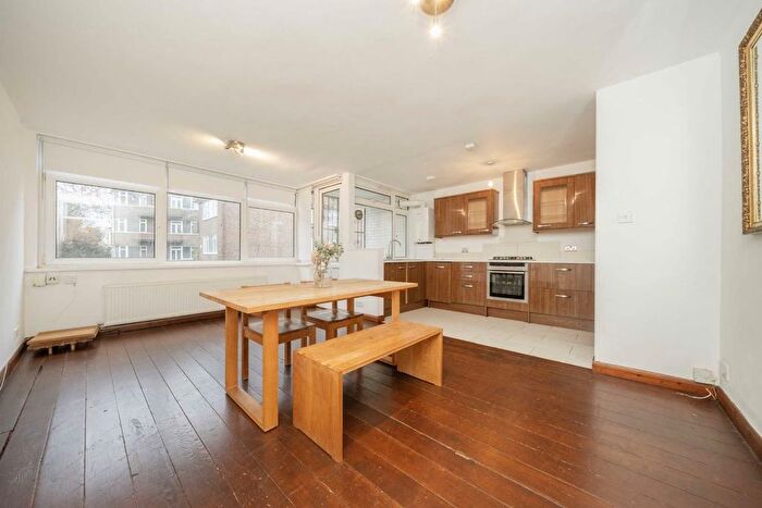 1 Bedroom Flat To Rent In Broxwood Way, St. John's Wood, NW8