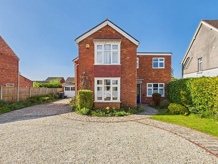 4 Bedroom Detached House For Sale In Innsworth Lane, Longlevens, Gloucester, GL2