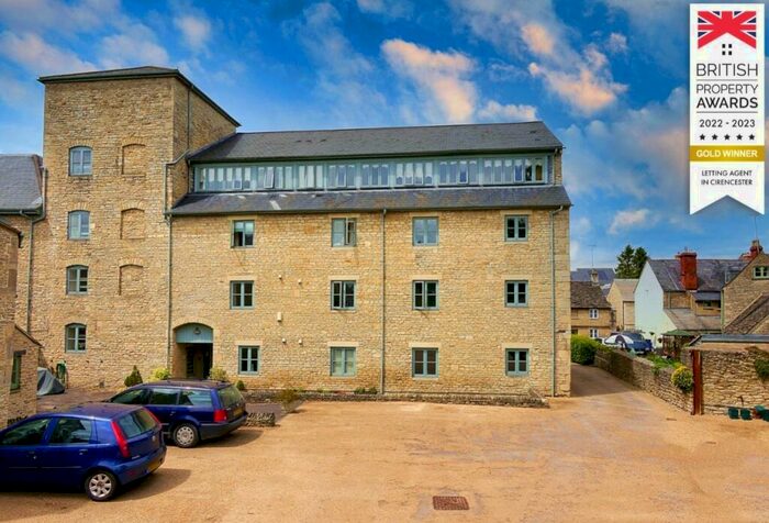 2 Bedroom Apartment To Rent In Lewis Lane, Cirencester, GL7