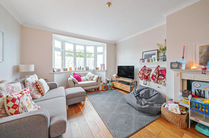 3 Bedroom Semi-Detached House To Rent In Mottingham Road, Mottingham, London, SE9