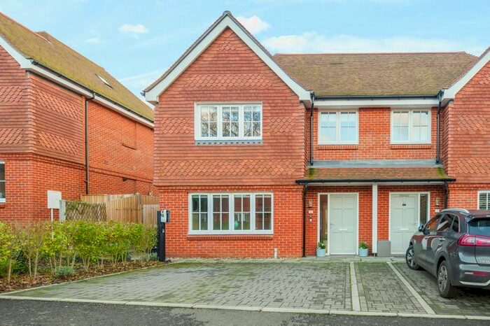 3 Bedroom Semi-Detached House To Rent In Woodlark Way, Headley Down, Bordon, GU35