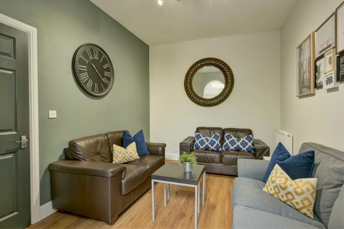 7 Bedroom Terraced House To Rent In Elmside, Exeter, EX4