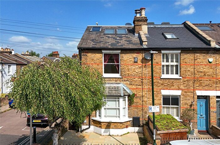 3 Bedroom End Of Terrace House For Sale In St. Margarets Grove, St Margarets, Twickenham, TW1