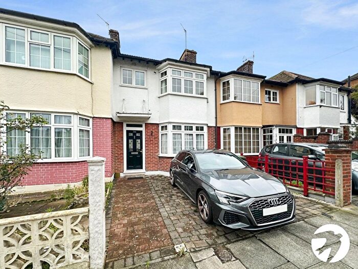 3 Bedroom Terraced House To Rent In Commonwealth Way, London, SE2