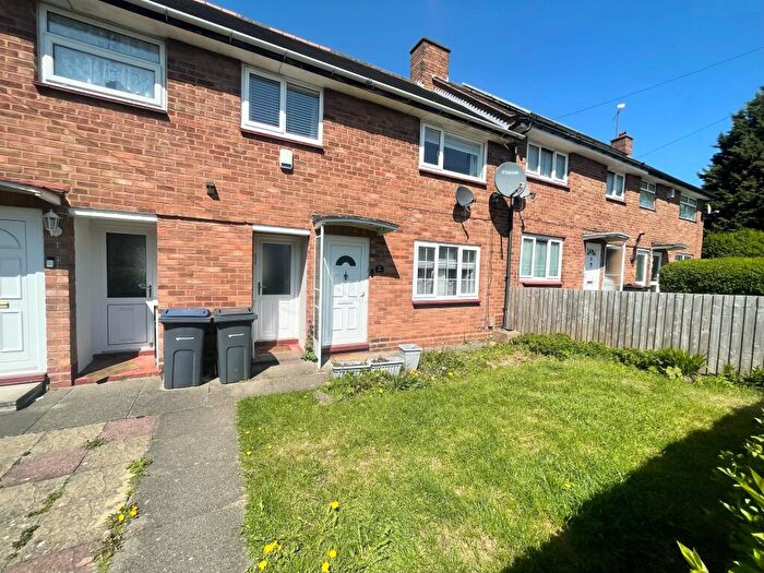 3 Bedroom Terraced House To Rent In The Fordrough, Northfield, B31