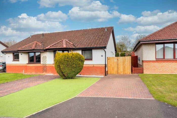 2 Bedroom Semi-Detached Bungalow For Sale In Nagle Road, Kingseat, Dunfermline, KY12