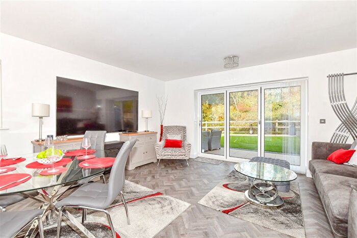 3 Bedroom Detached House For Sale In Hazel Close, Walberton, Arundel, West Sussex, BN18