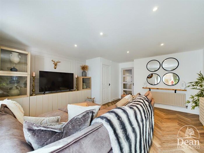 3 Bedroom Terraced House For Sale In Sneyd Wood Road, Cinderford, GL14
