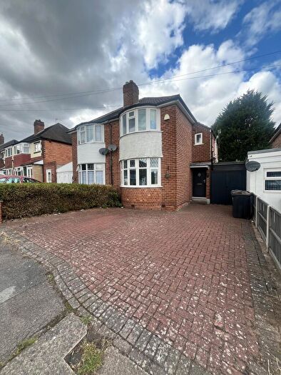 2 Bedroom House To Rent In Brays Road, Birmingham, B26