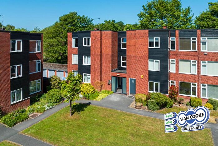 2 Bedroom Flat To Rent In Blackmoor Court, Alwoodley, LS17