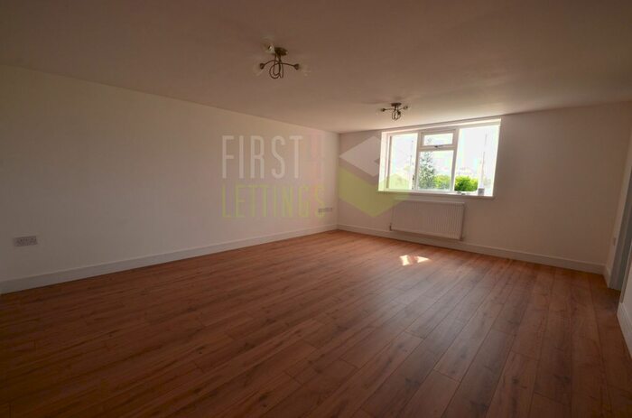 2 Bedroom Flat To Rent In Milligan Road, Leicester, LE2