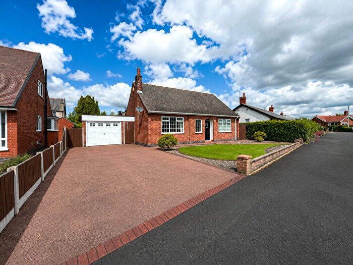 2 Bedroom Bungalow For Sale In Hawkhurst Avenue, Fulwood, Preston, Lancashire, PR2