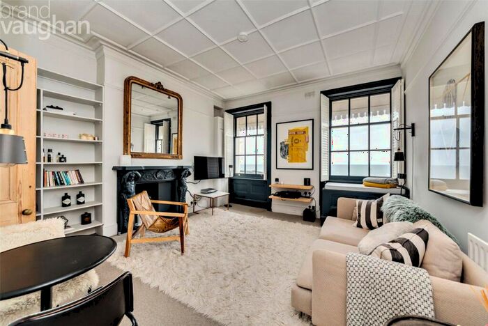 2 Bedroom Flat To Rent In Arundel Terrace, Brighton, BN2