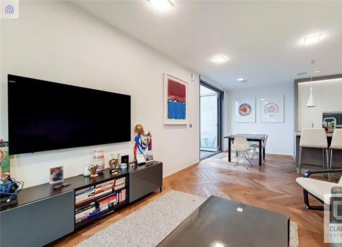 2 Bedroom Apartment To Rent In Cordy House, Curtain Road, Shoreditch, EC2A