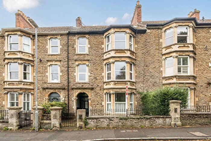5 Bedroom Terraced House For Sale In Somerset Road, Frome, BA11