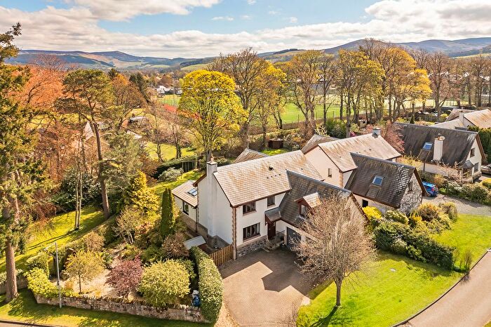 4 Bedroom Detached House For Sale In Frankscroft, Peebles, EH45