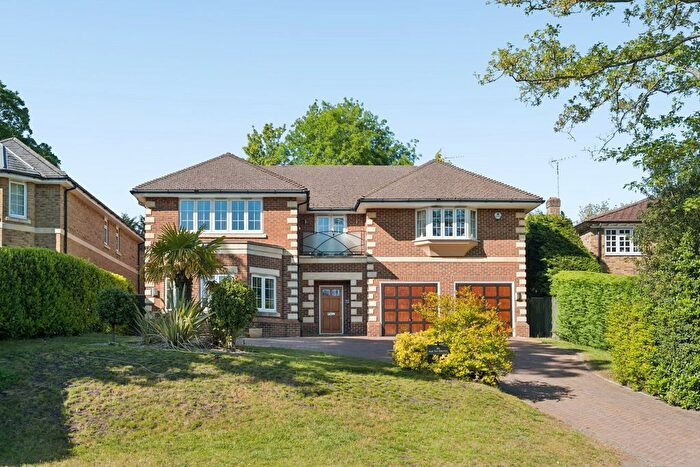 5 Bedroom Detached House For Sale In The Drive, Rickmansworth, Herts, WD3