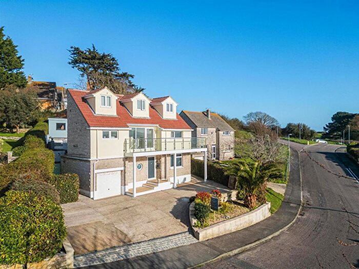 4 Bedroom Detached House For Sale In Overcombe Drive, Preston, DT3