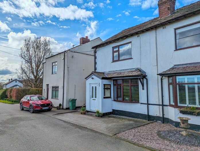 3 Bedroom Semi-Detached House For Sale In Marsland Green Lane, M29