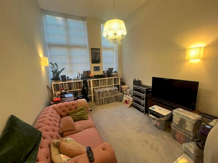 2 Bedroom Flat To Rent In Cathedral Court, Church Street, Chelmsford, CM1