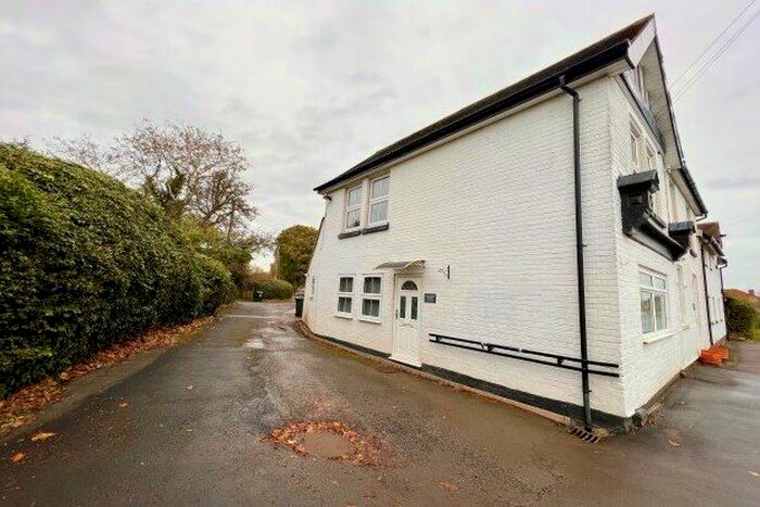 2 Bedroom Flat To Rent In Martley Road, Worcester, WR2