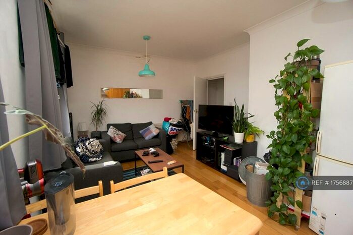 2 Bedroom Flat To Rent In Highgate, London, N6