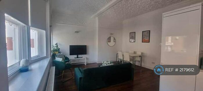 1 Bedroom Flat To Rent In Heath Street, London, NW3