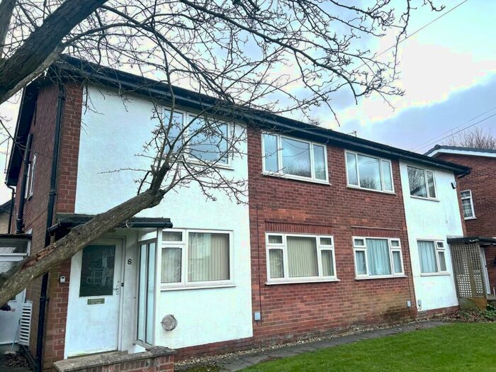 2 Bedroom Flat To Rent In The Poplars, Headingley, Leeds, LS6