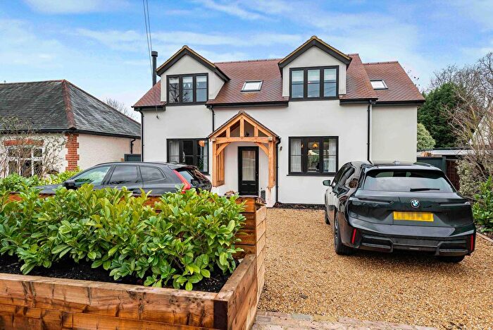 3 Bedroom Detached House For Sale In Sunningdale Road, Bromley, BR1