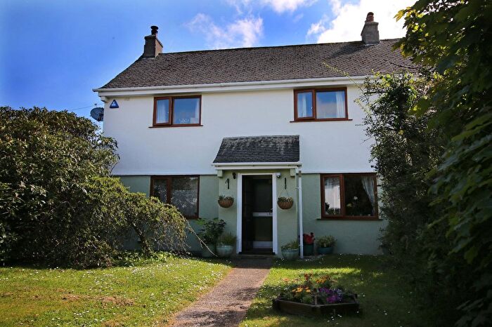 3 Bedroom Semi-Detached House For Sale In Carn View, Gwennap, Redruth, Cornwall, TR16