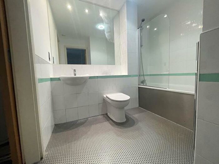 2 Bedroom Flat To Rent In Hanley House, Hanley Street, Nottingham, NG1