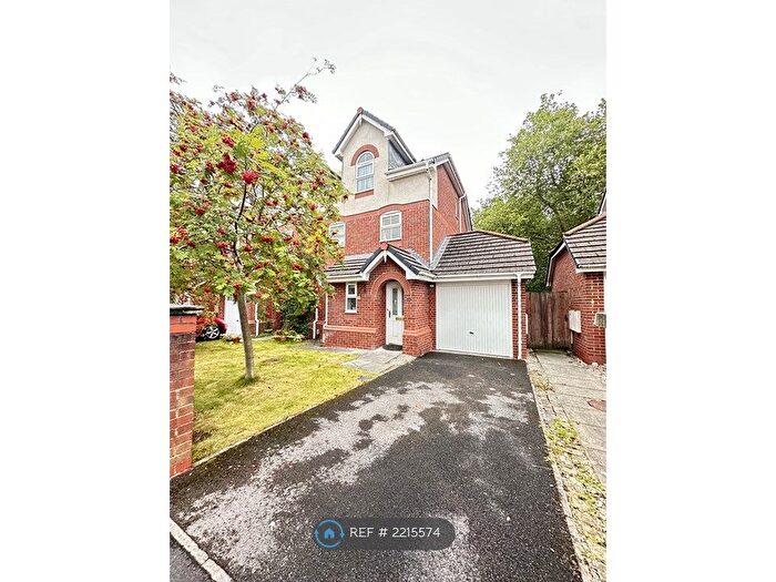 4 Bedroom Semi-Detached House To Rent In Whimberry Way, Withington, Manchester, M20