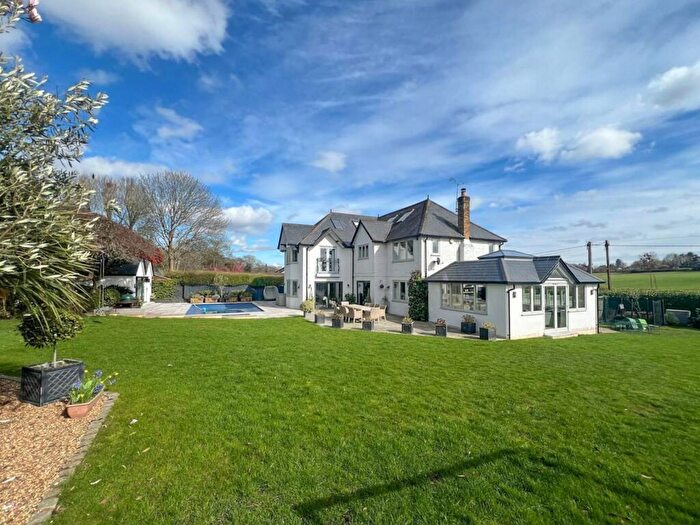 6 Bedroom Detached House For Sale In Grubwood Lane, Cookham Dean, Maidenhead, SL6