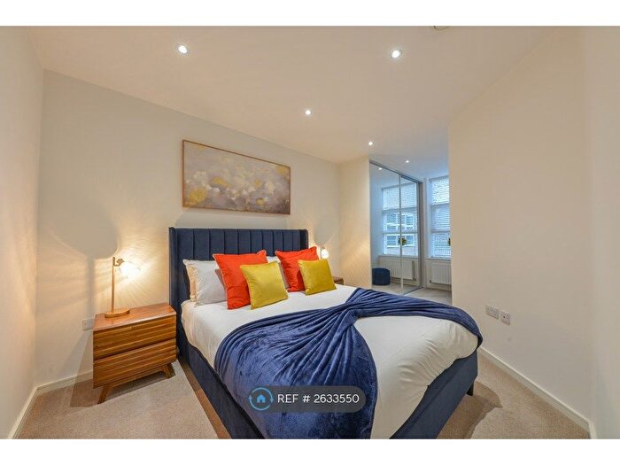 1 Bedroom Flat To Rent In Keystone House, St. Albans, AL1