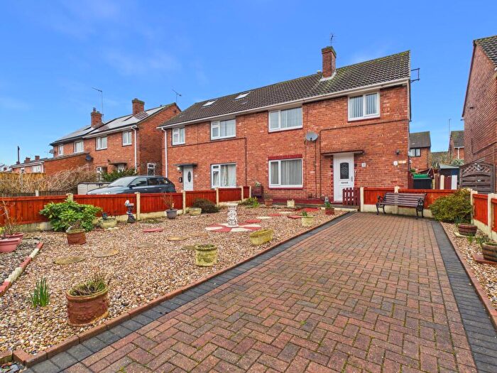 3 Bedroom Semi-Detached House For Sale In Beck Avenue, Calverton, Nottingham, NG14