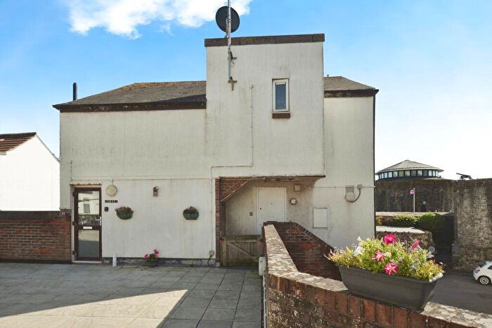 1 Bedroom Flat To Rent In Sandgate High Street, Sandgate, CT20