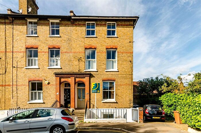 1 Bedroom Flat To Rent In Homefield Road, Wimbledon Village, London, SW19