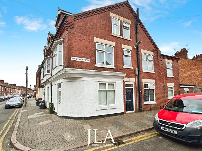 3 Bedroom Flat To Rent In Vaughan Street, Leicester, LE3