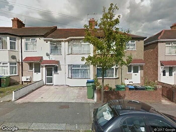 2 Bedroom Maisonette To Rent In Greenbank Avenue, Wembley, Greater London, HA0