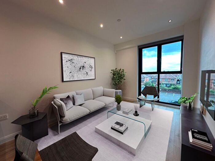 2 Bedroom Flat To Rent In Chesterfield House, Bath Road, Slough, SL1