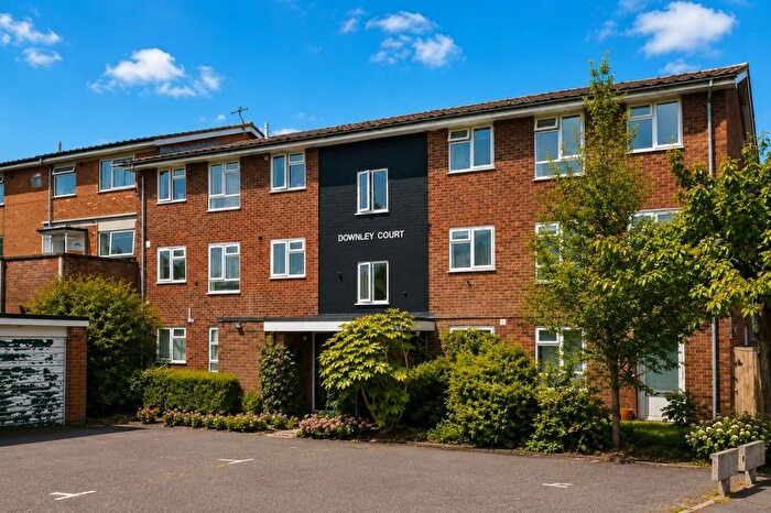 2 Bedroom Flat To Rent In Grays Lane, High Wycombe, HP13