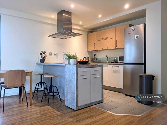 2 Bedroom Flat To Rent In Azura Court, London, E15