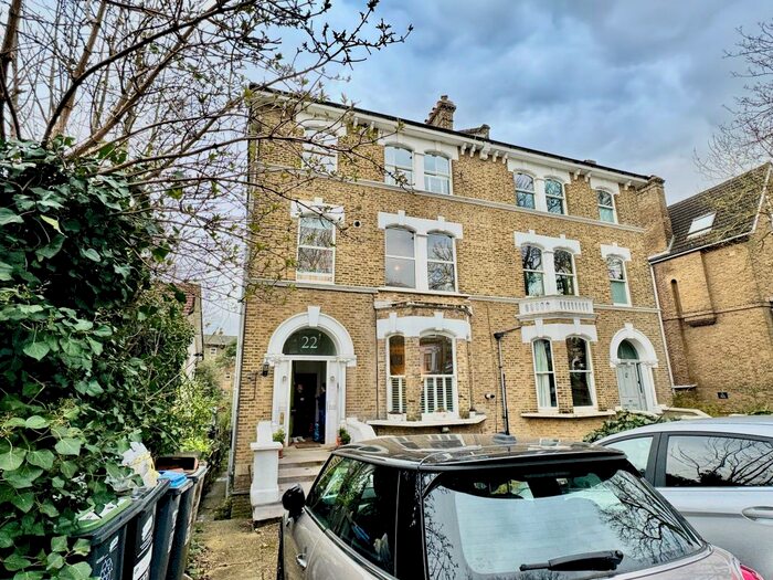 2 Bedroom Flat To Rent In Thicket Road, Crystal Palace, SE20